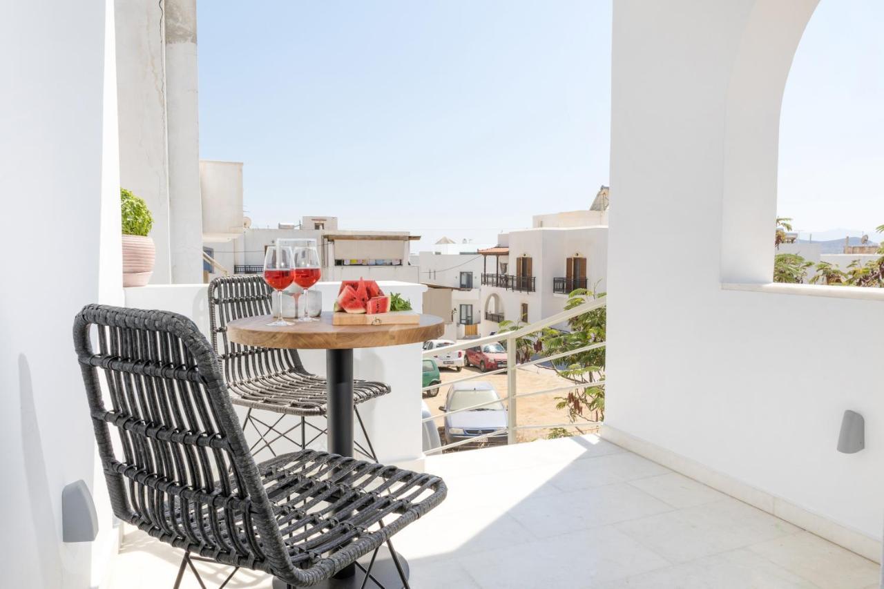 Naxian Icon Luxury Residence 2 Naxos City ภายนอก รูปภาพ