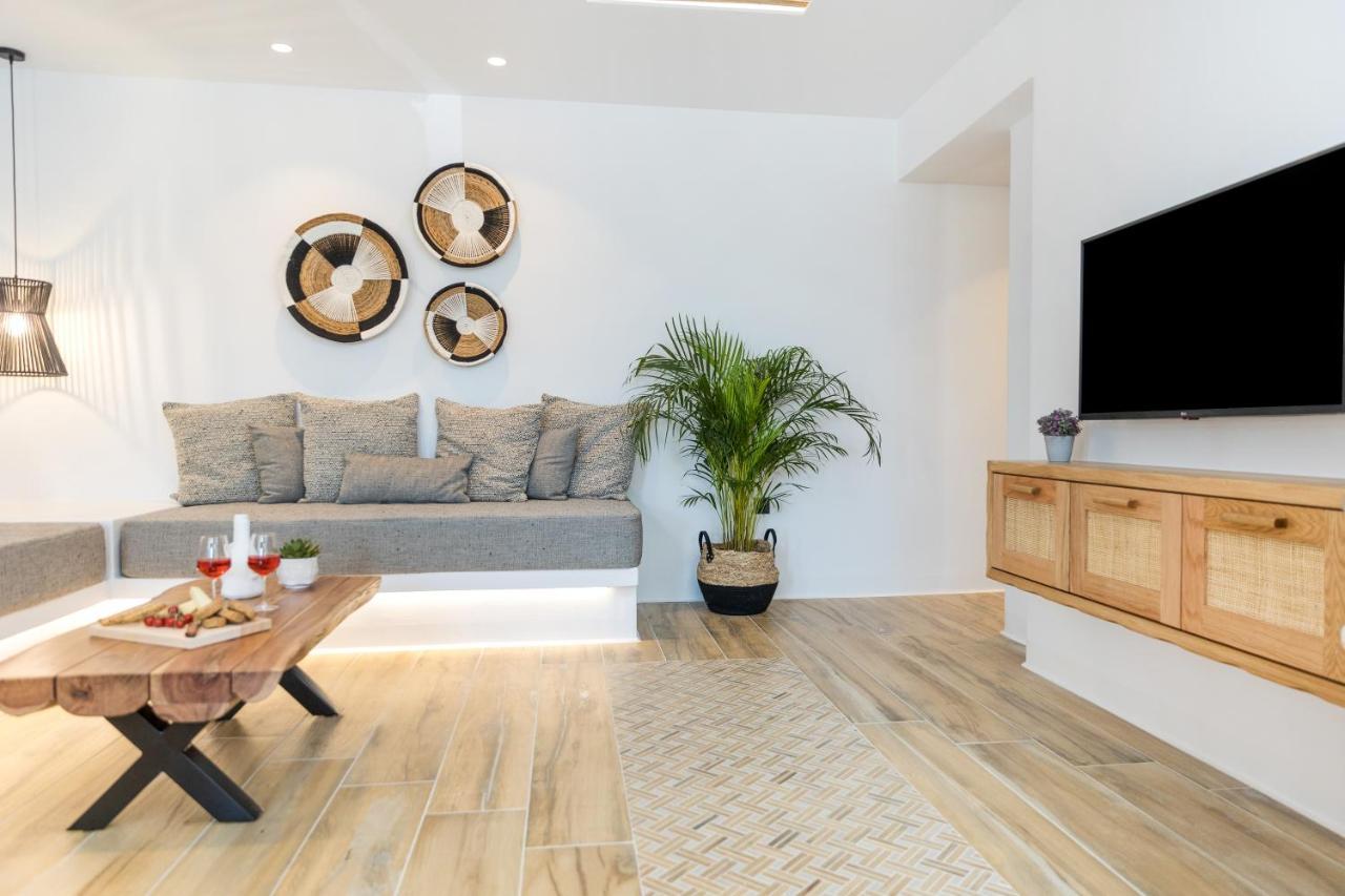 Naxian Icon Luxury Residence 2 Naxos City ภายนอก รูปภาพ
