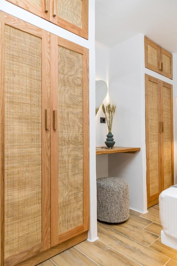 Naxian Icon Luxury Residence 2 Naxos City ภายนอก รูปภาพ
